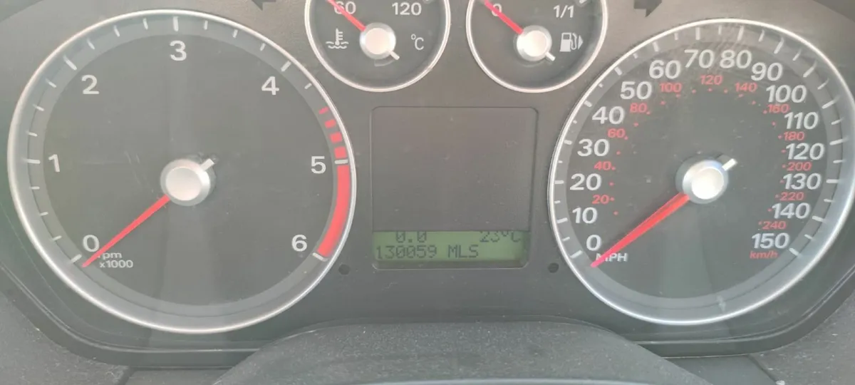 Ford Focus 1.8 TDCI Zetec Climate 3 - Image 3