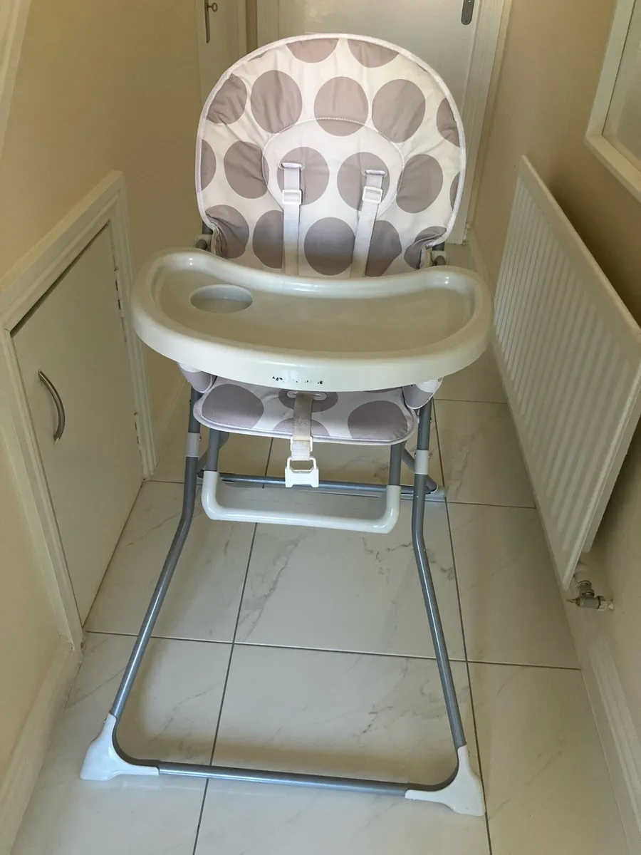 Baby chair - Image 1