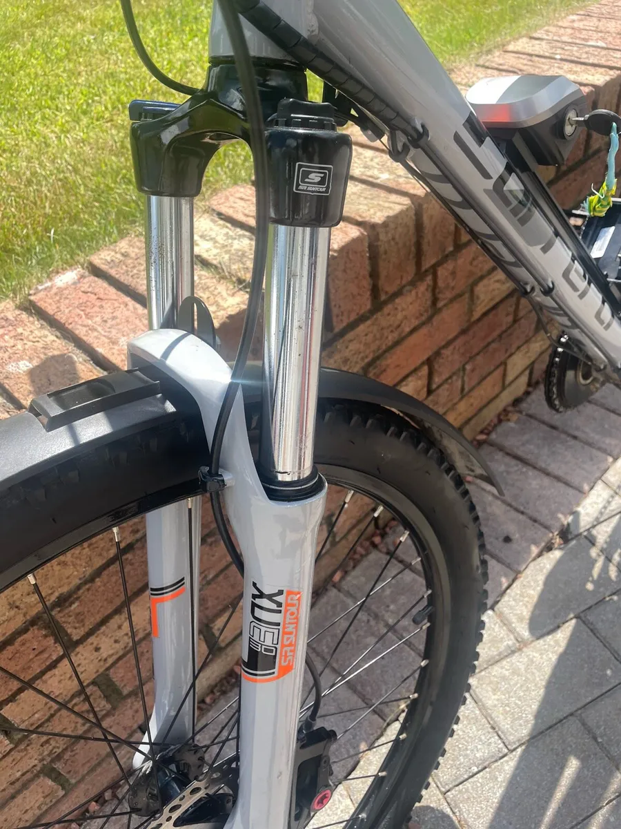 Electric mountain bike as new - Image 4