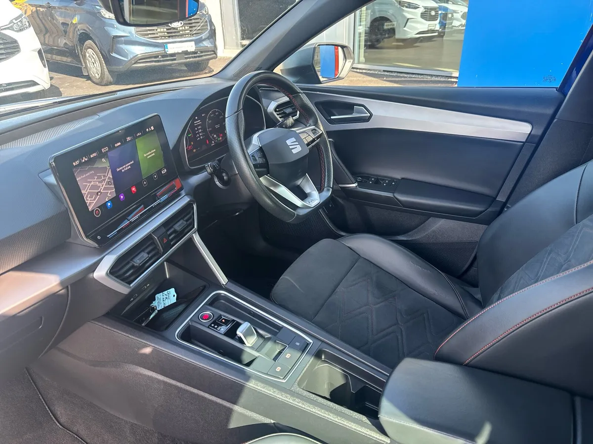 SEAT Leon e-Hybrid 204hp DSG FR+ - Image 3
