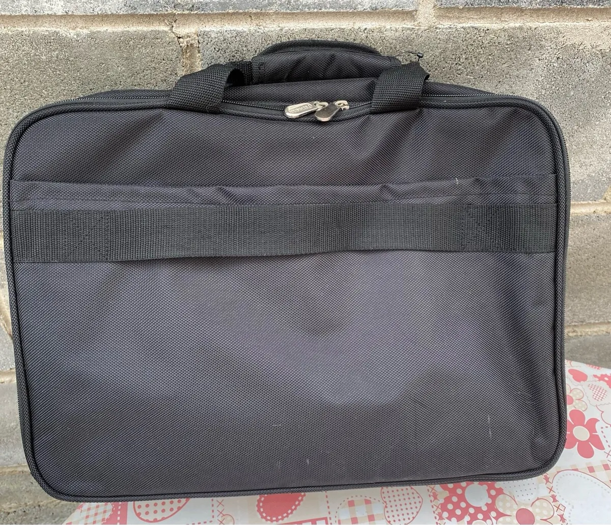 BRAND NEW Technika Laptop Bag 15.6 " inch - Image 3