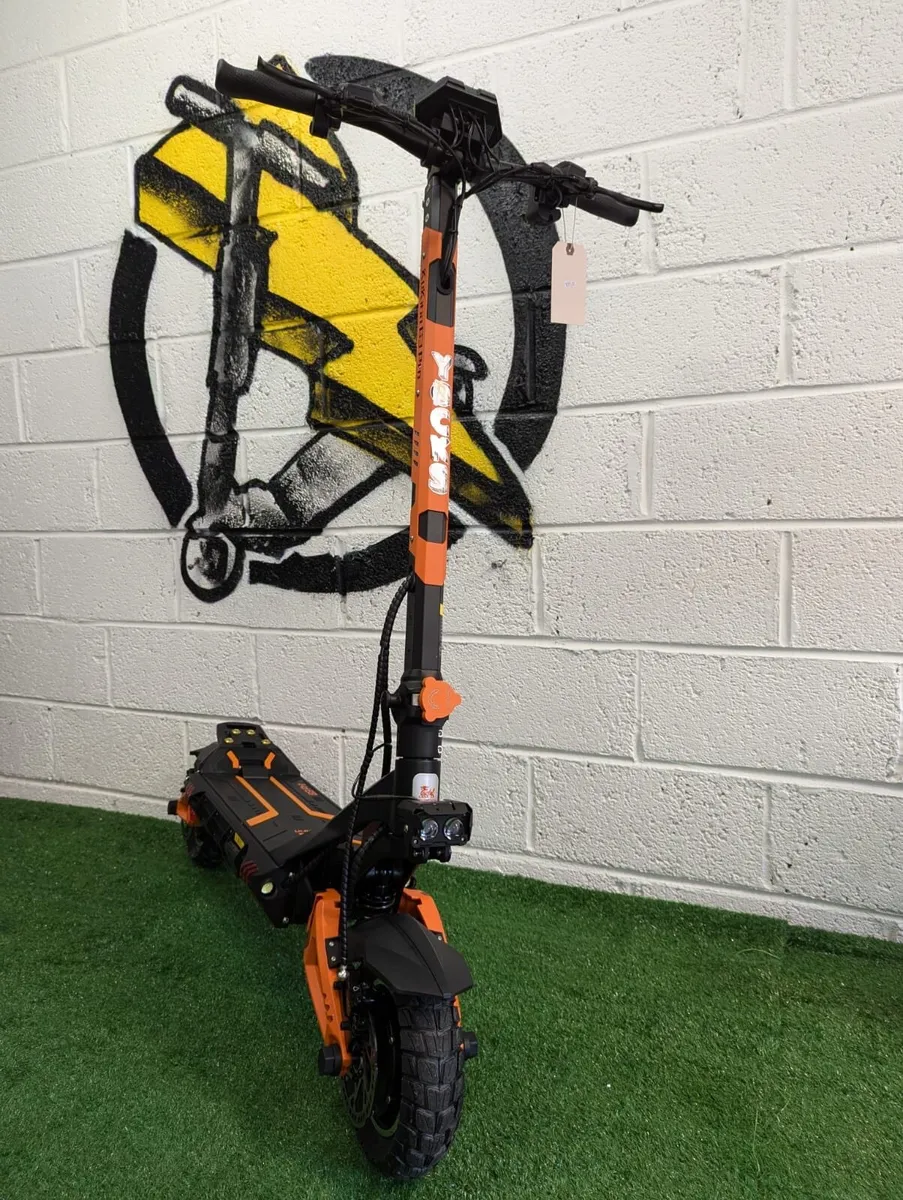 Electric Scooter - Kukirin G3 Pro - Image 1