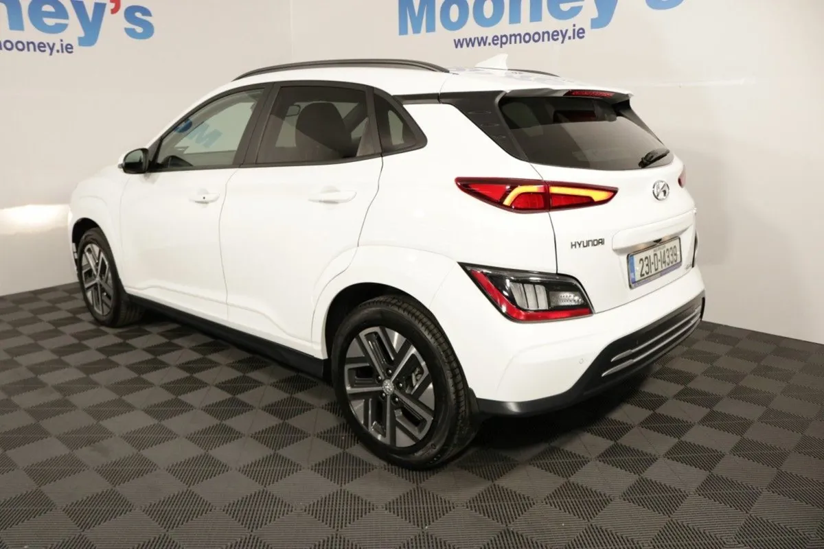 Hyundai Kona Electric Premium 39 KwH EV - Image 3