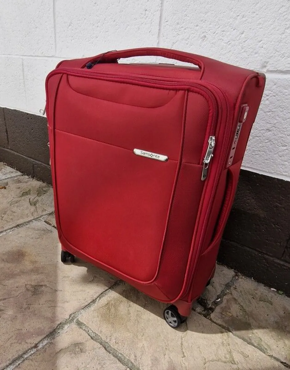 Samsonite cabin luggage Spinner 55/20 EXP - Red colour - Image 1