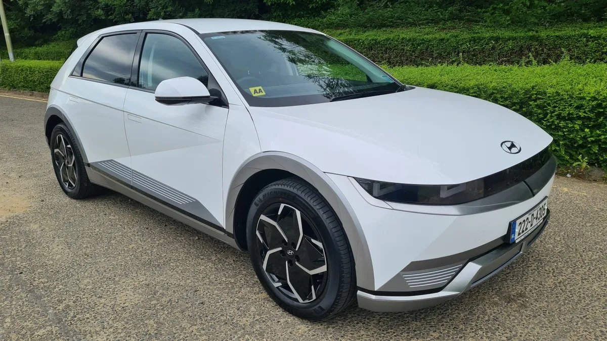 Hyundai IONIQ 5 Premium LE 73 kWh Battery (RWD) - Image 1