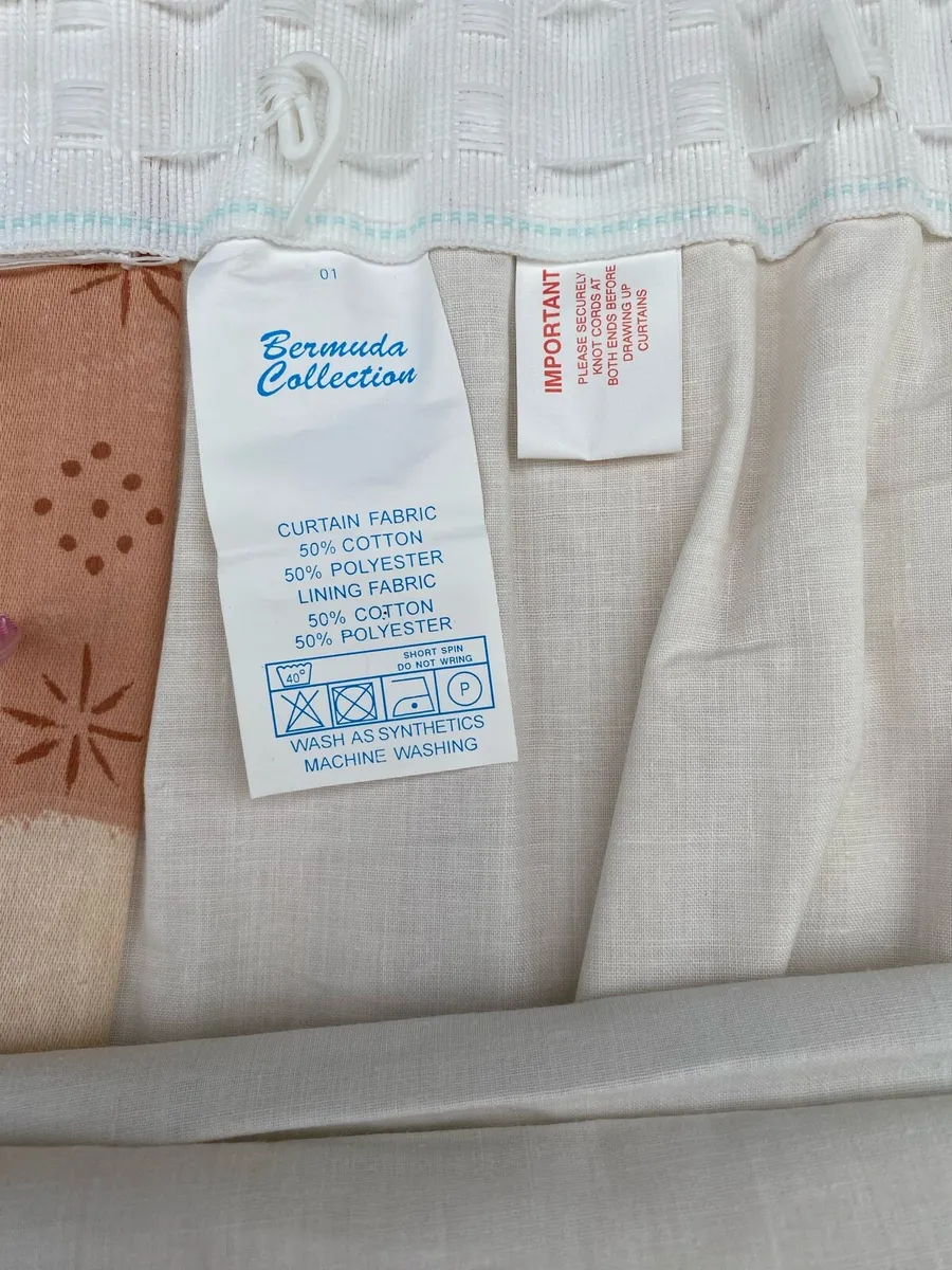 Pair of Lined Curtains 90 x 90, AS NEW - Image 2