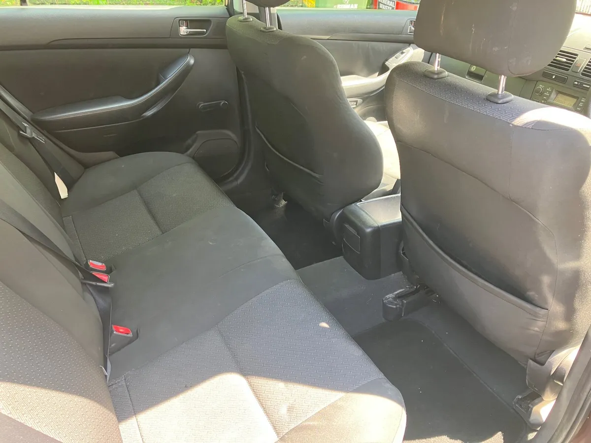 Toyota Avensis 2007 - Image 4