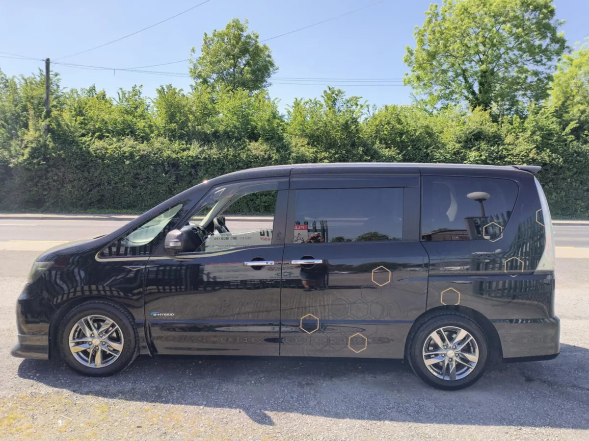 Nissan Serena Hybrid 1.8 Automatic 7 seater 2013 ! - Image 4