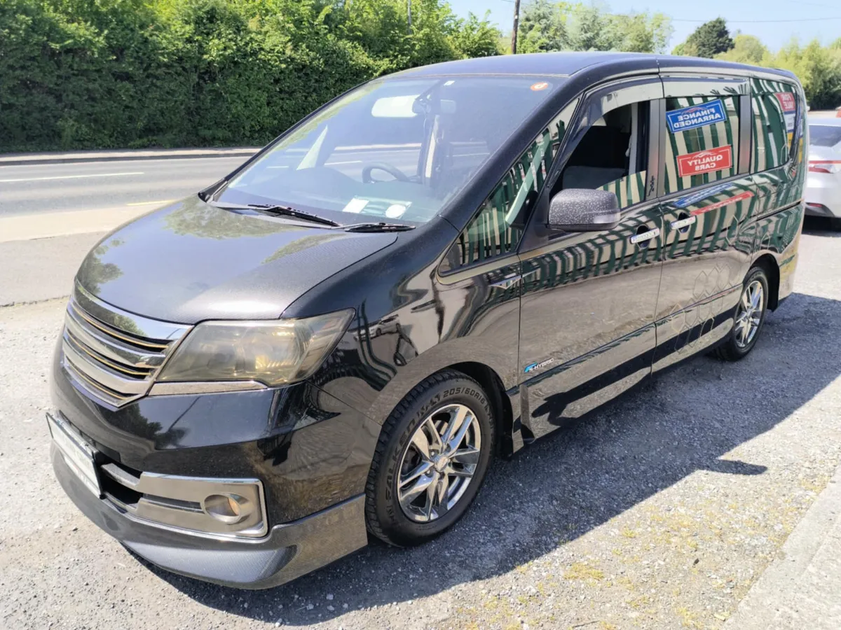 Nissan Serena Hybrid 1.8 Automatic 7 seater 2013 ! - Image 3