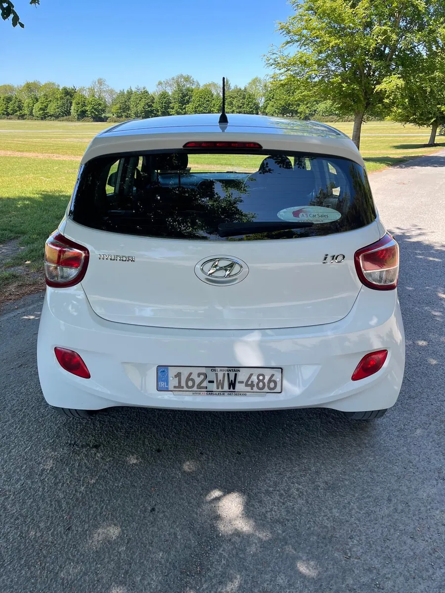 Hyundai i10 2018 Deluxe Low Mileage - Image 4