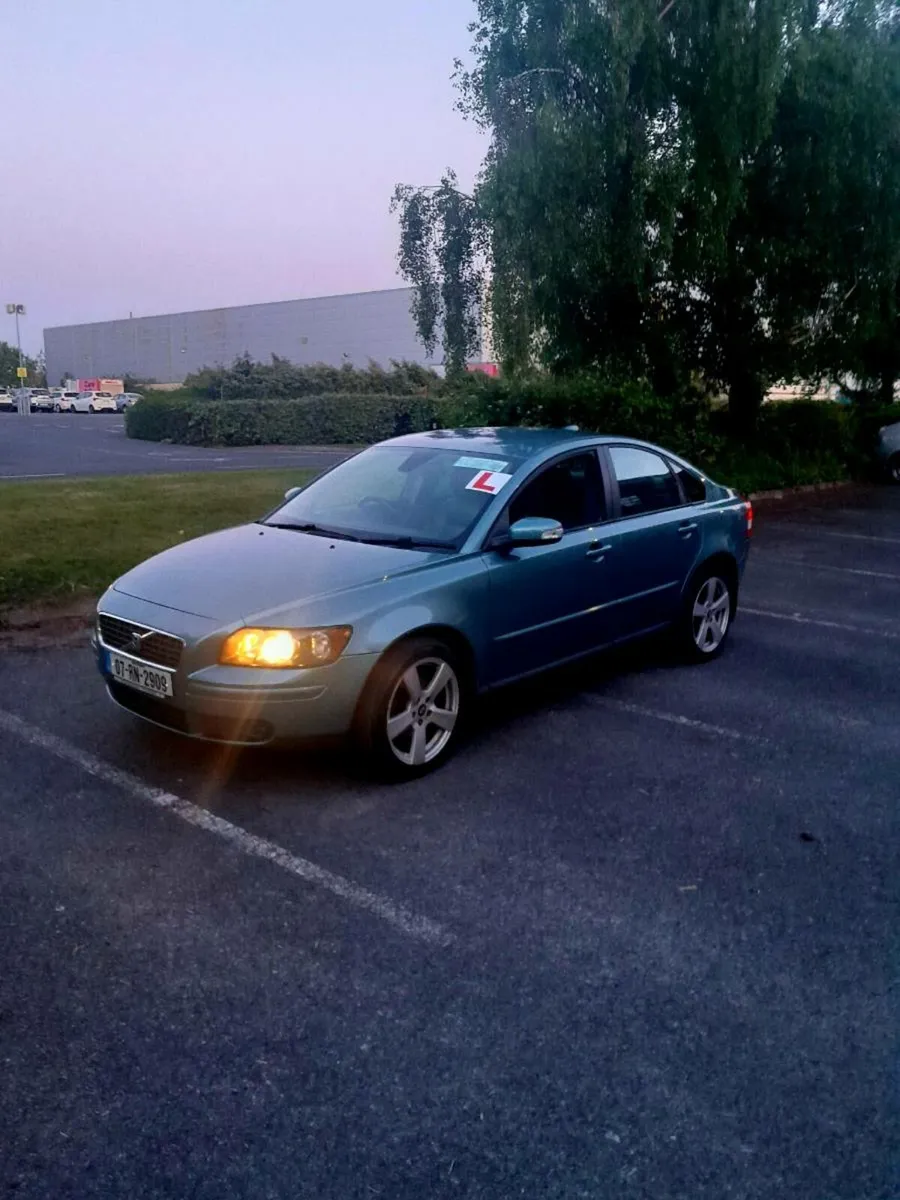 Volvo s40 1.6 se petrol nct today - Image 3