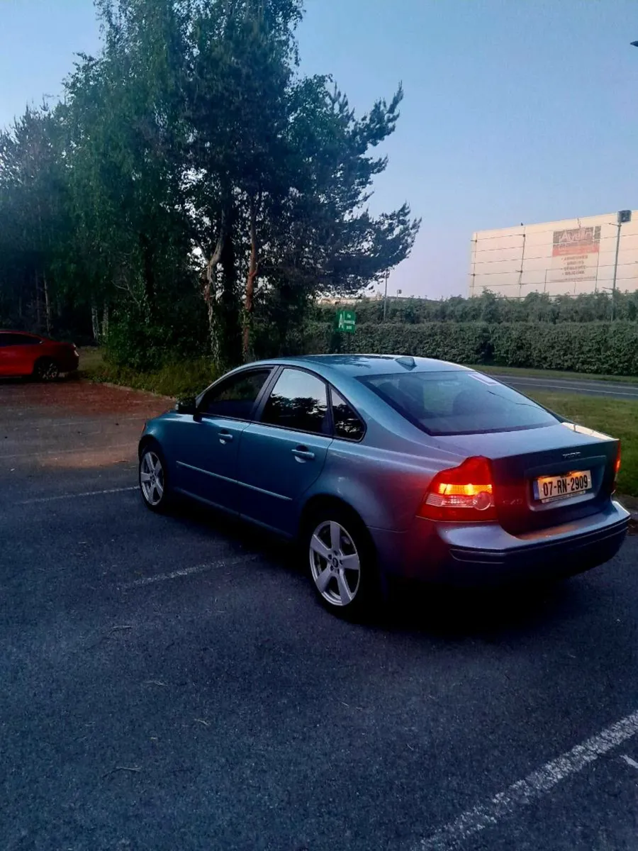 Volvo s40 1.6 se petrol nct today - Image 4