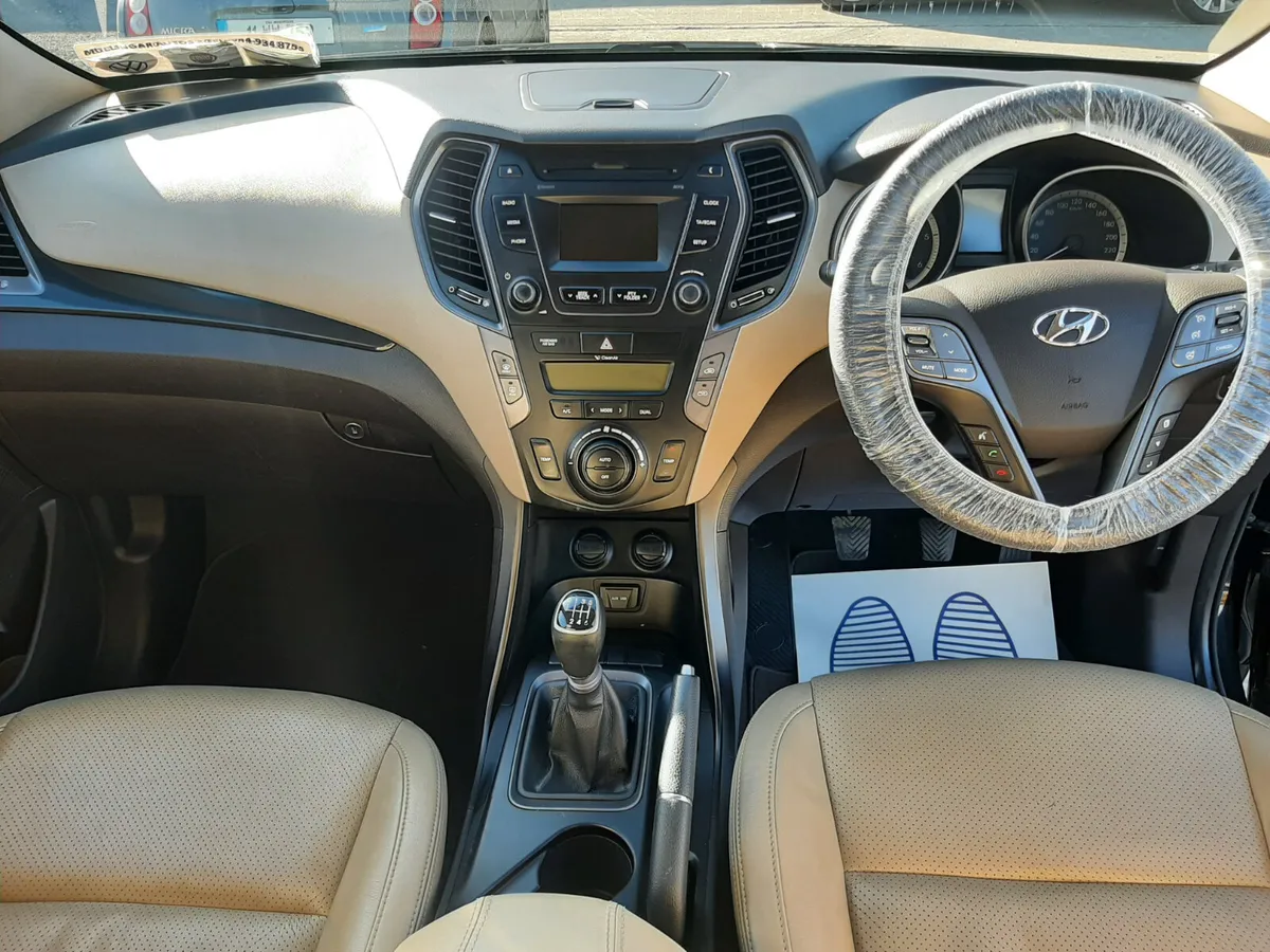 HYUNDAI SANTA FE 4X4 7 SEATS LEATHER 2014 - Image 4