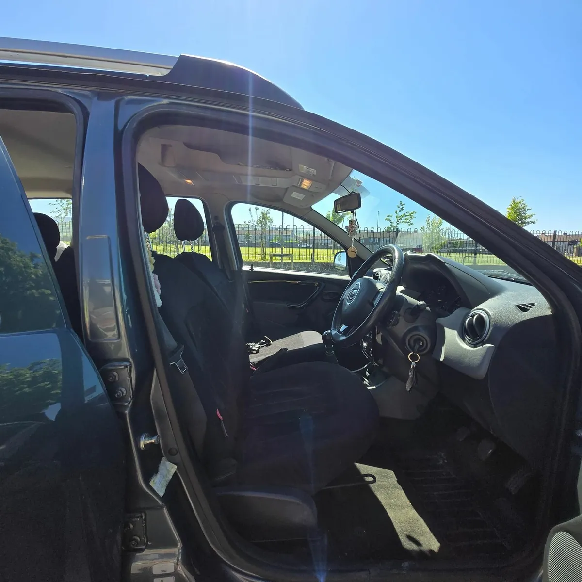 Dacia Duster 2014 - Image 2