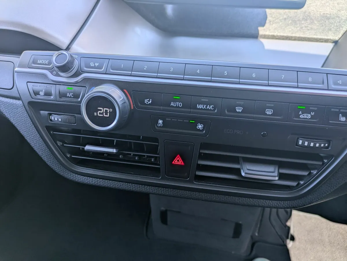 BMW i3 2016 94 Ah (33kWh) - Image 2