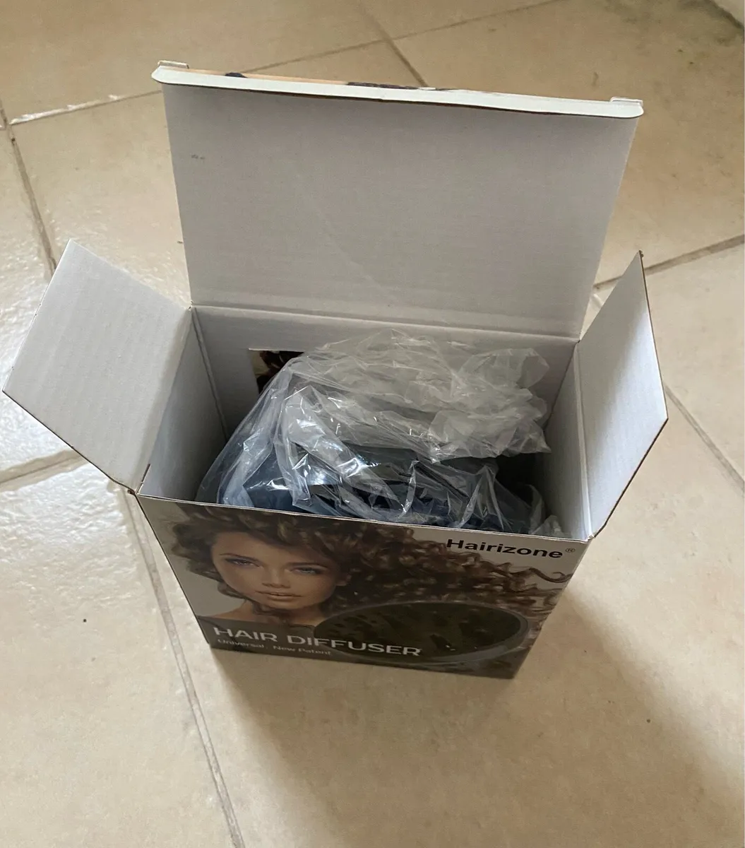 NEW IN BOX Universal Hair Diffuser - Image 2