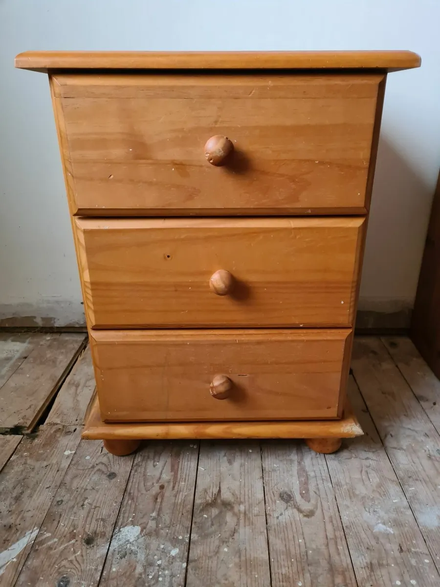 bedside locker delivery locally included in price