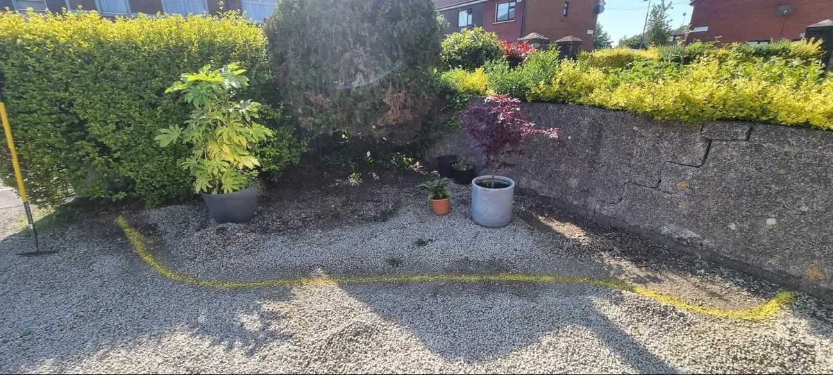 Crushed stone (Free)