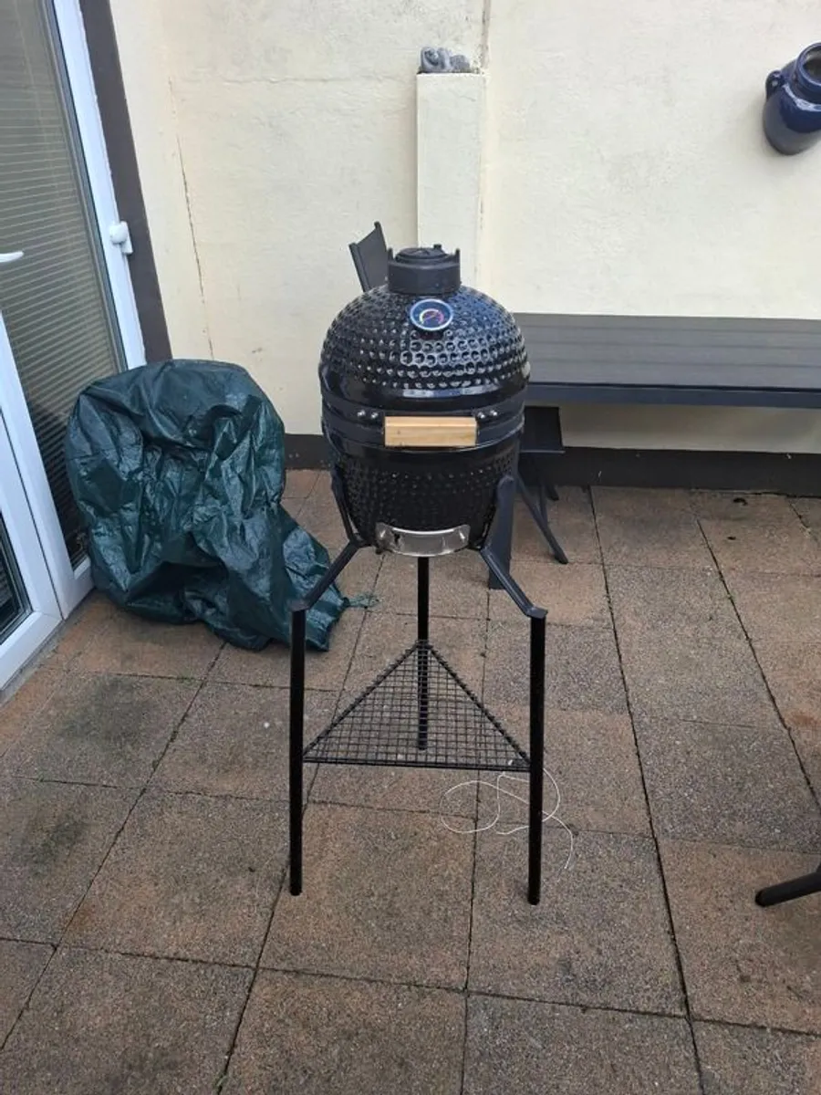 Kamado BBQ - Image 1