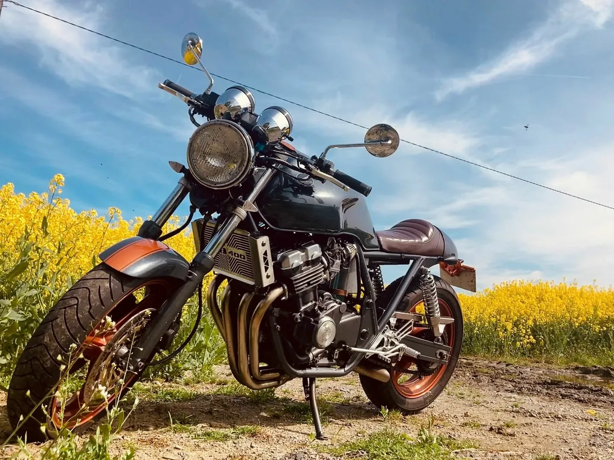 Cafe Racer Build: Honda CB400 - Image 1