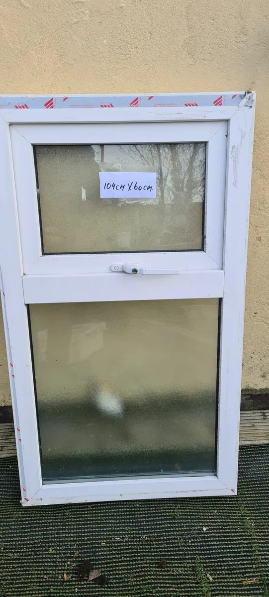 Selection of PVC windows in perfect condition - Image 2