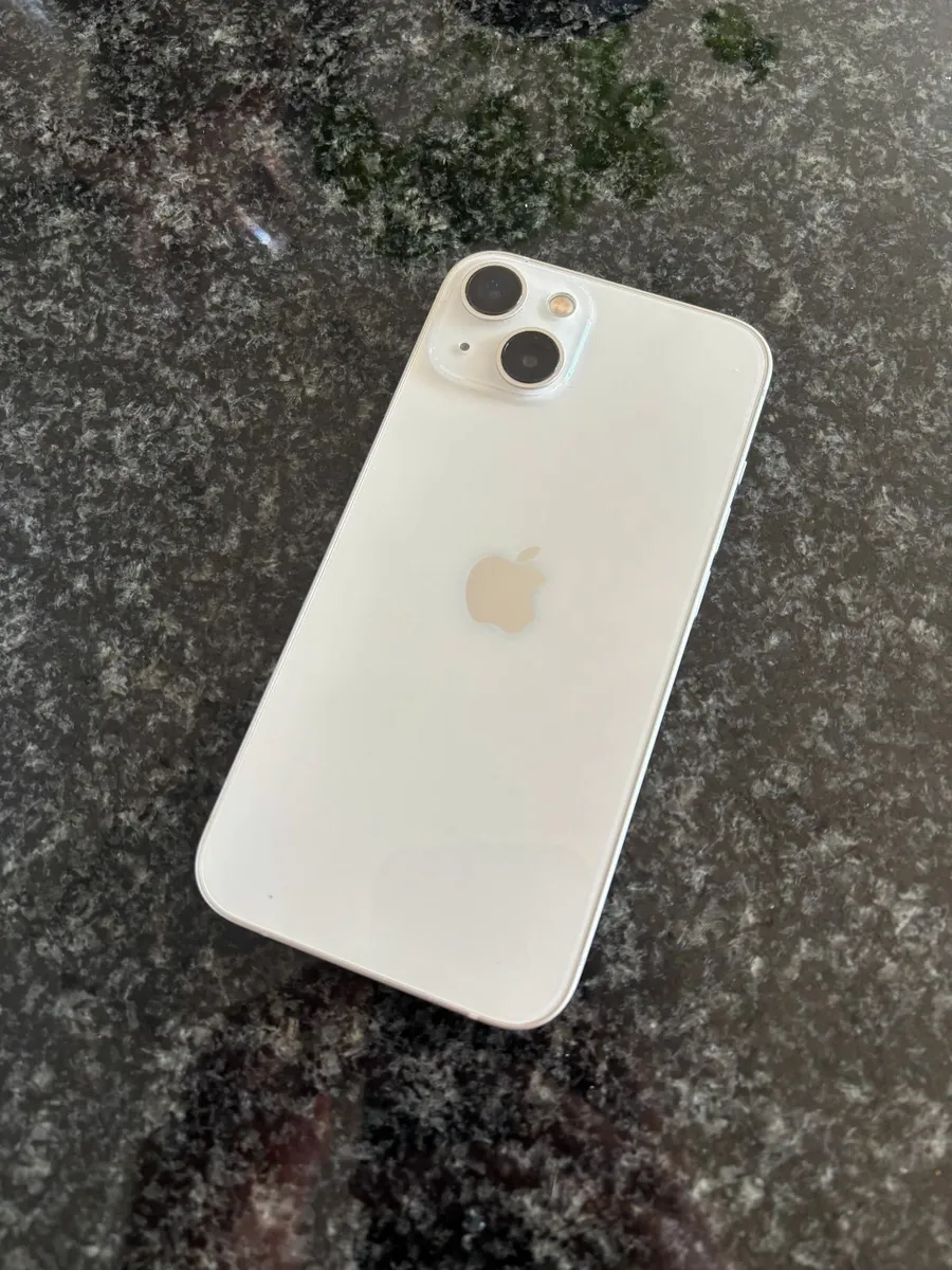 Immaculate! iPhone 13 128GB White - Unlocked - Image 3