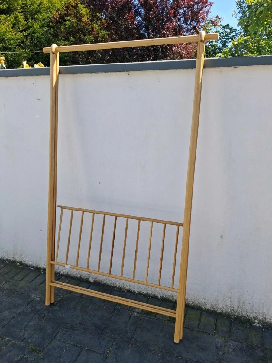 Garment rail - Image 3