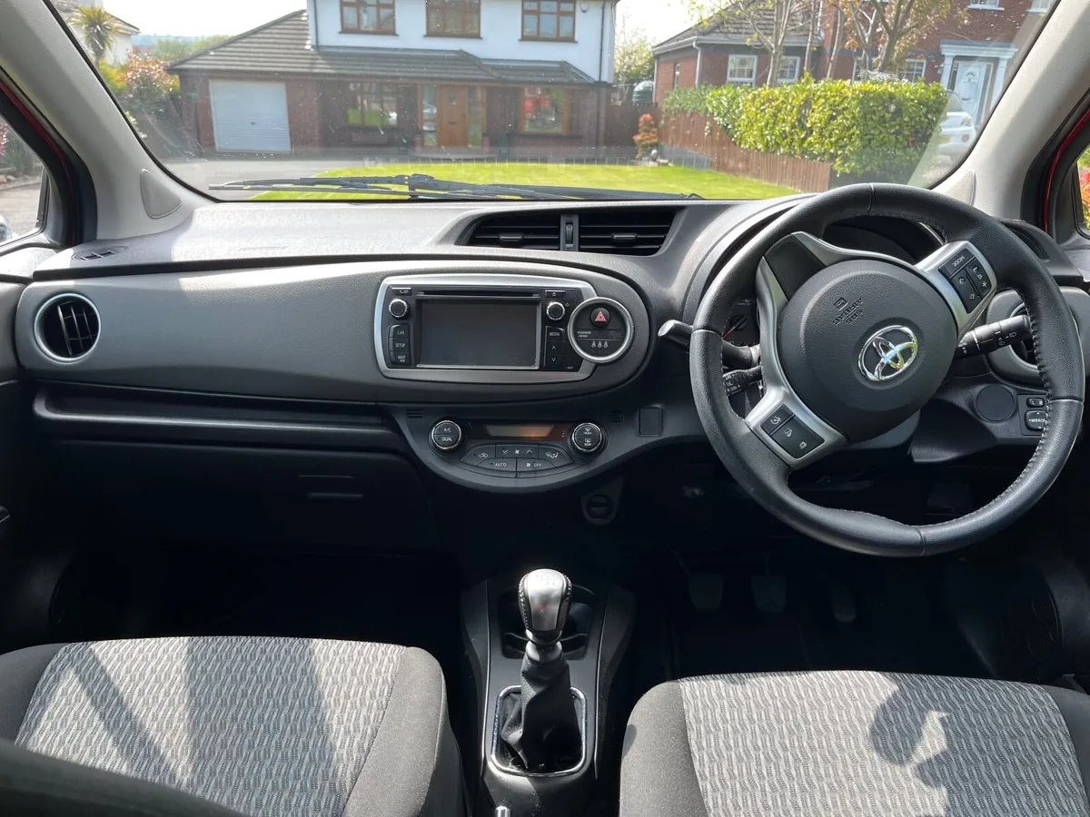 Toyota Yaris 2014 - Image 3