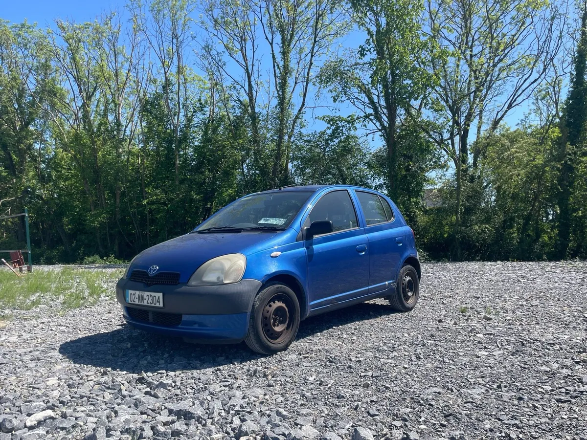 Toyota Yaris 1.0 Petrol NCT 07/25 Tax 05/25 - Image 1