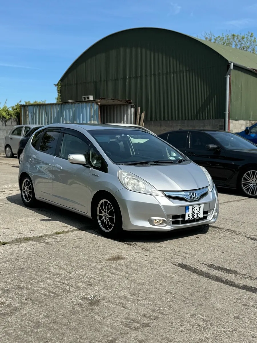Honda Fit Hybrid 2012 HighSpec Keyless entry 2 key - Image 1