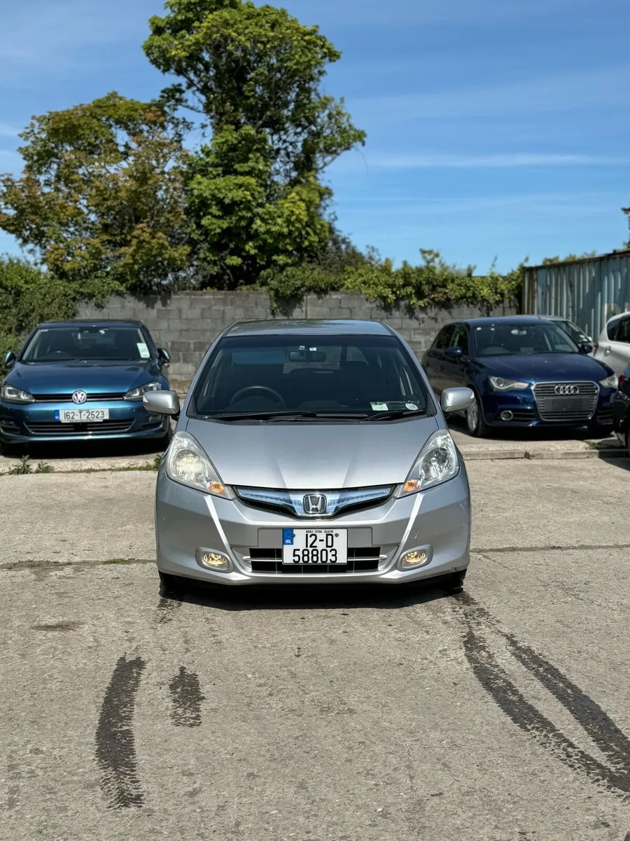 Honda Fit Hybrid 2012 HighSpec Keyless entry 2 key - Image 2