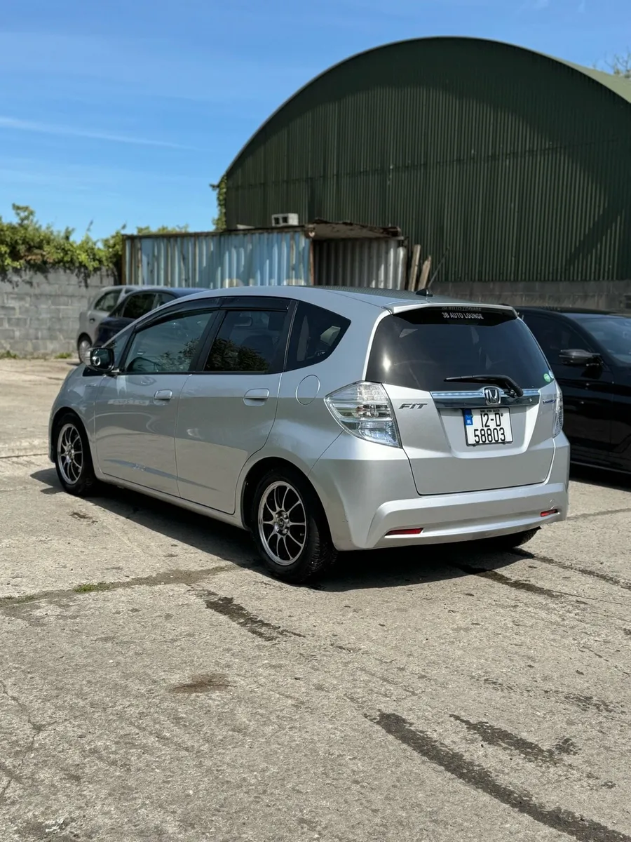 Honda Fit Hybrid 2012 HighSpec Keyless entry 2 key - Image 3