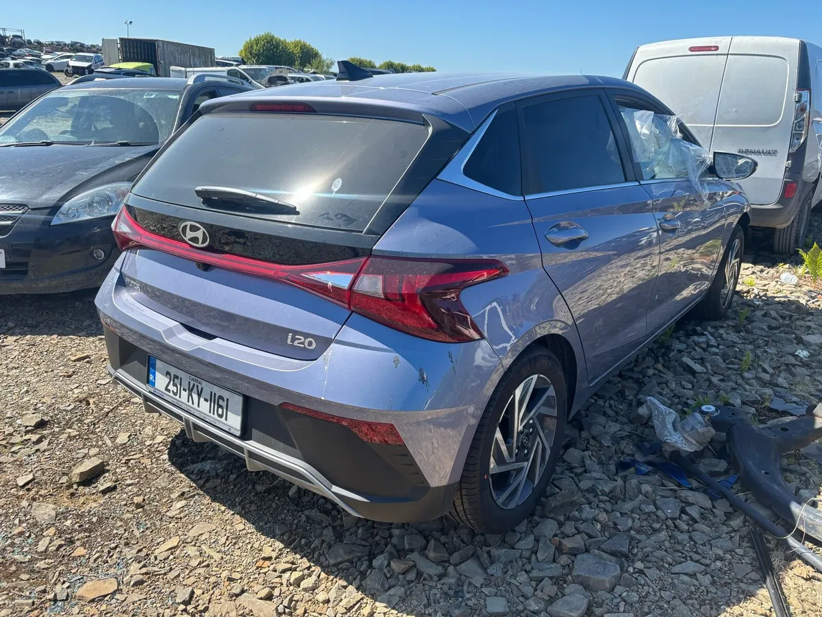 2025 Hyundai i20 - Image 3