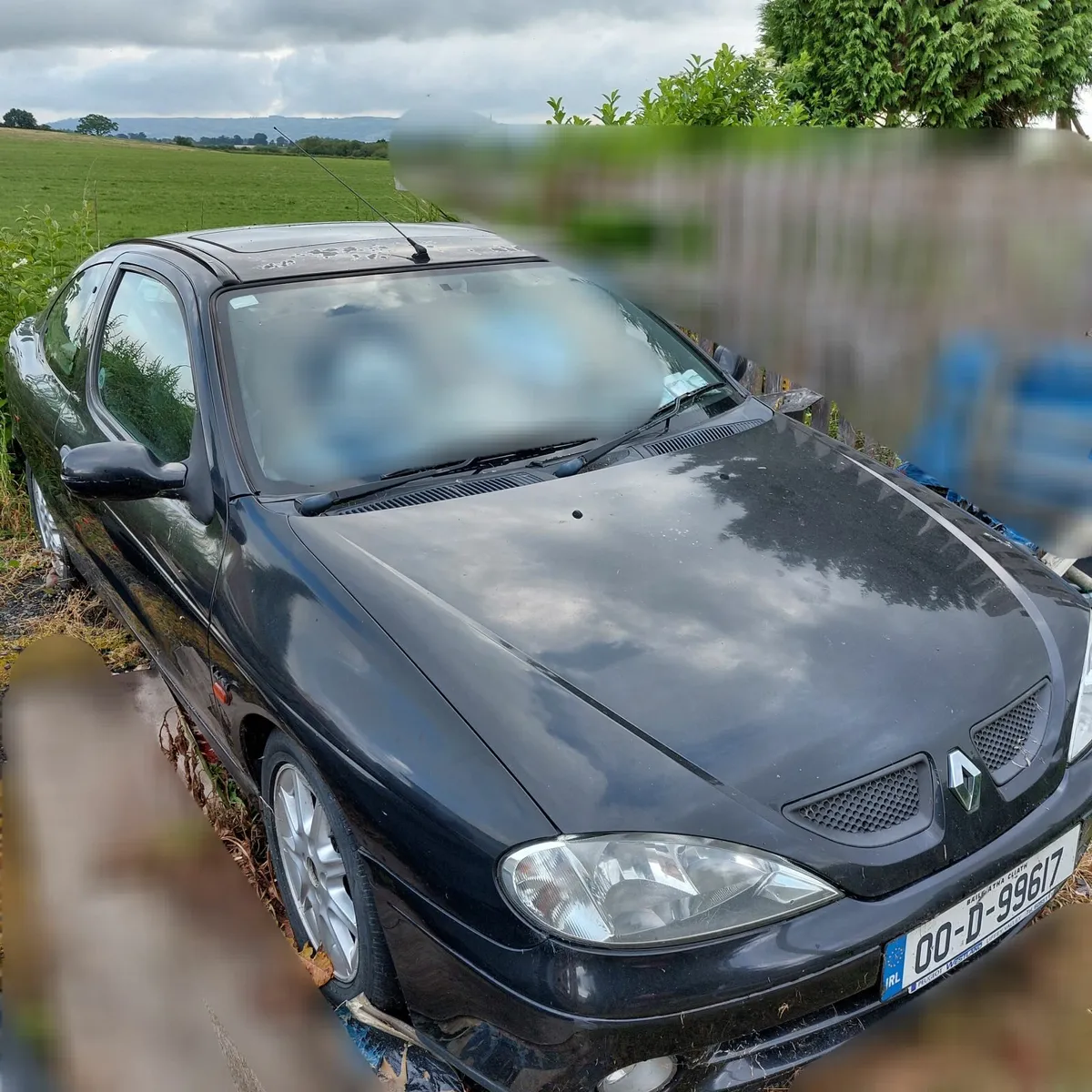 00 Black Renault Megan Coupe 1.4L - Image 1
