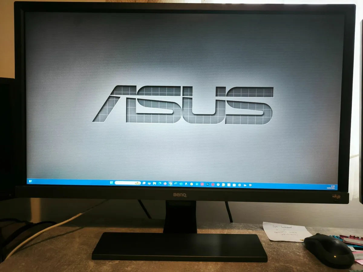 Benq 28" 4K Gaming Monitor with Speakers