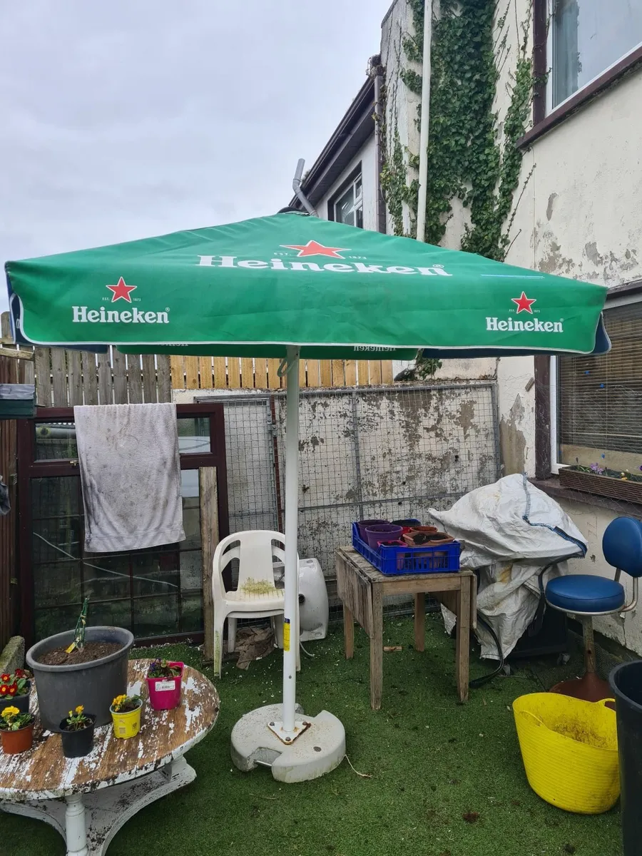 2 x Strong sturdy durable Beer Garden Parasols - Image 1