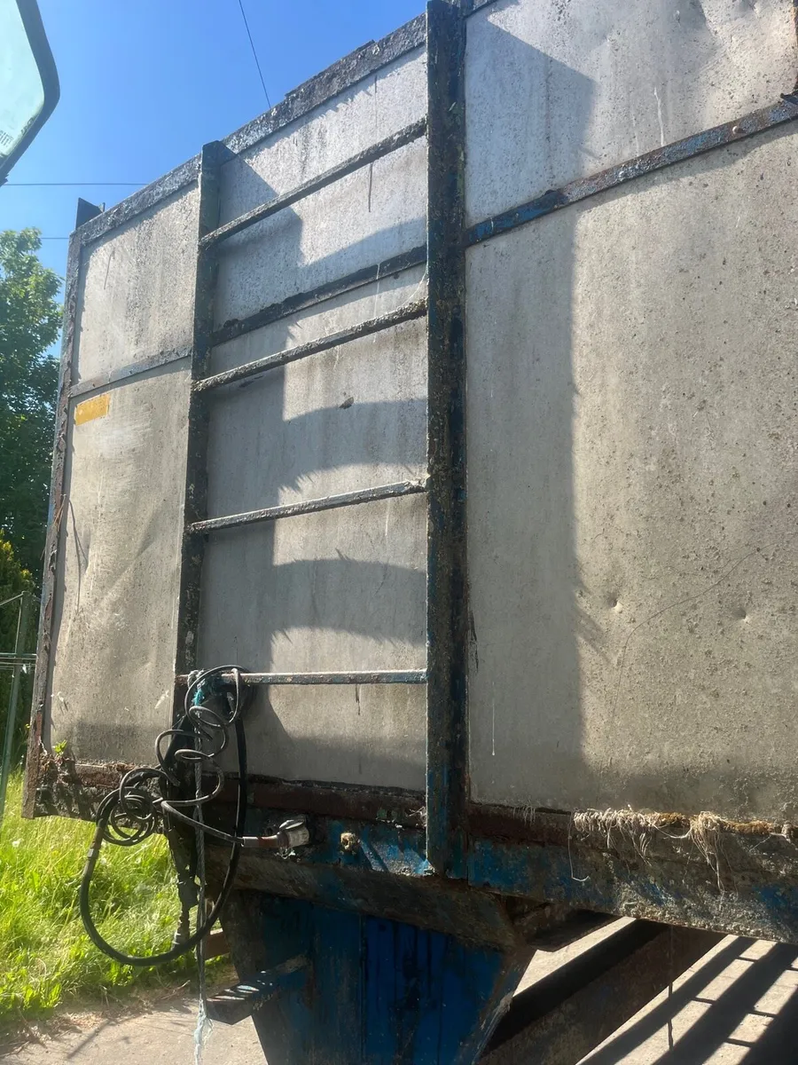 Cattle Trailer - Image 2