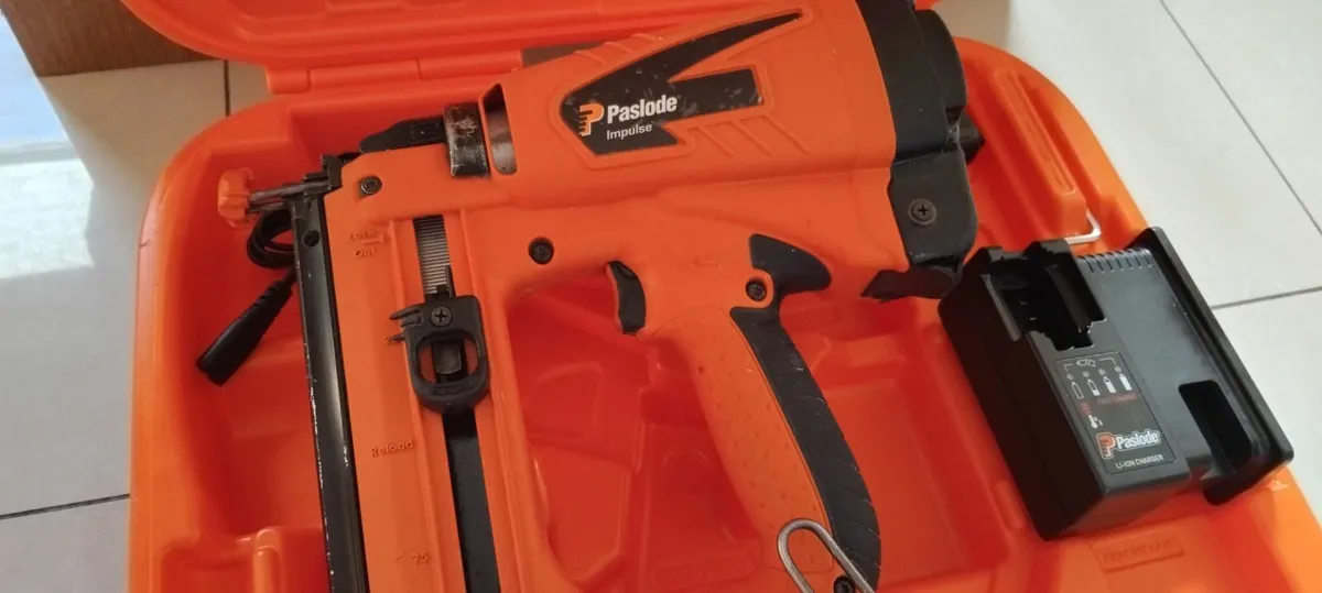 Paslode im65 F16 2nd fix Nail Gun"Fully Serviced" - Image 2