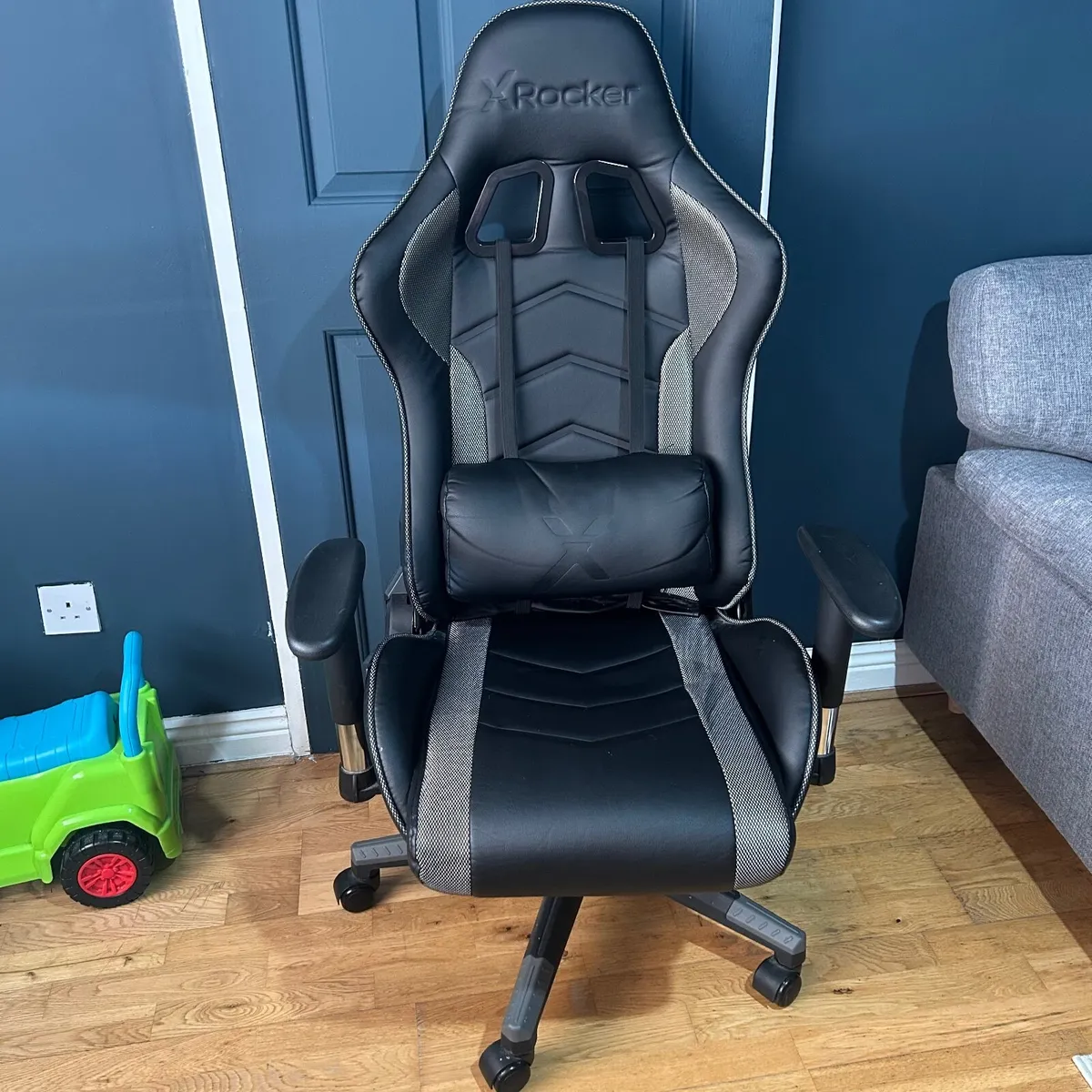 Gaming Chair - Image 2