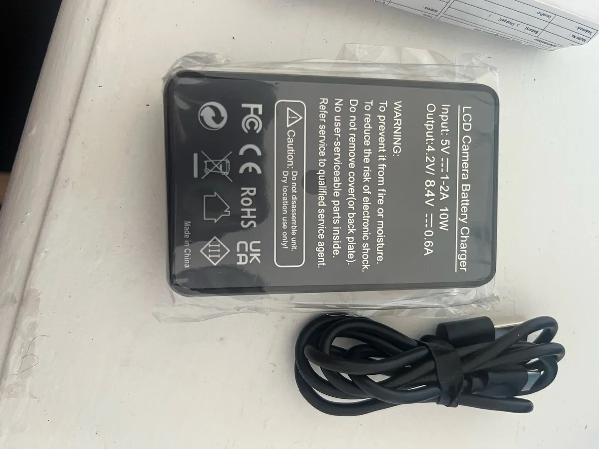 Camera charger - Image 2