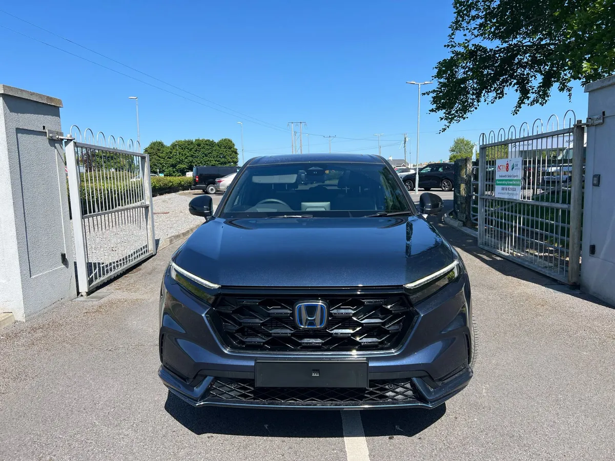 Honda CR-V 2WD Advance sport plug in 2025 - Image 2