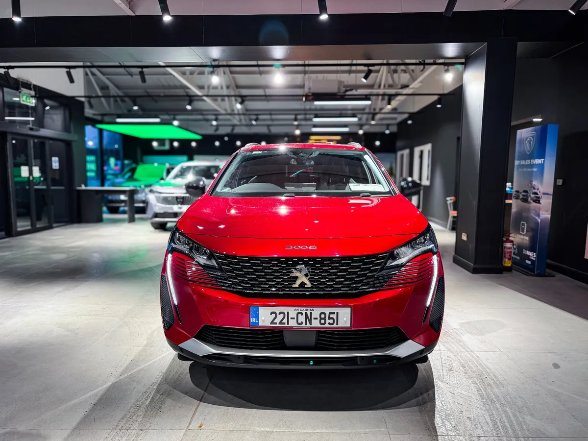 2022 Peugeot 3008 FL Allure 1.5 Blue HDI 130 6.2 - Image 3