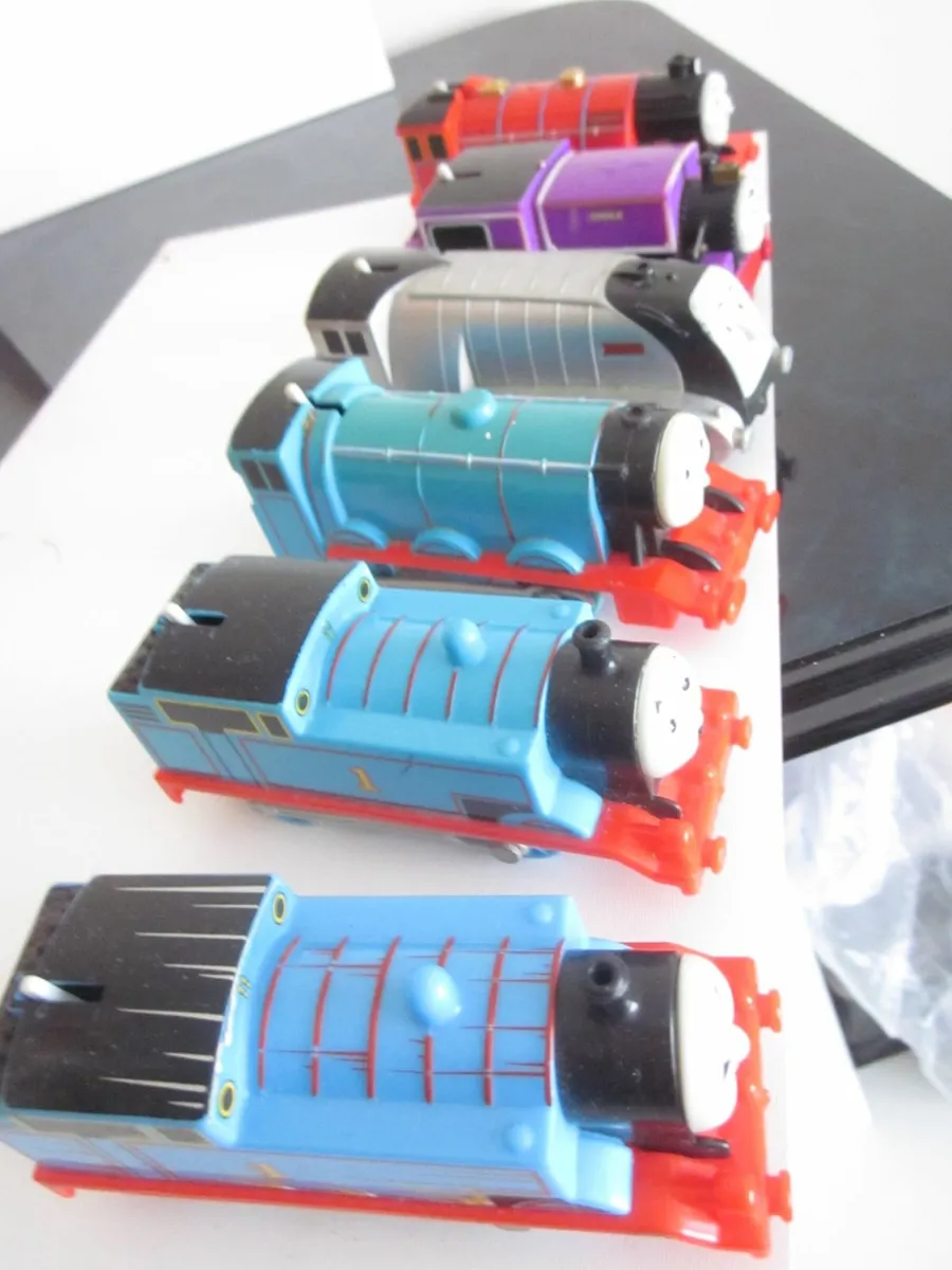 Six Thomas & Friends Mattel  Motorised Trains - Image 2