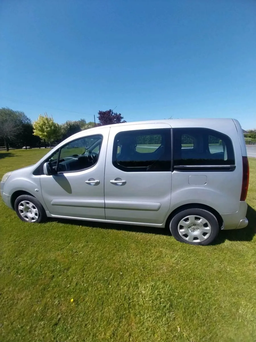 Peugeot Partner  wheelchair - Image 4