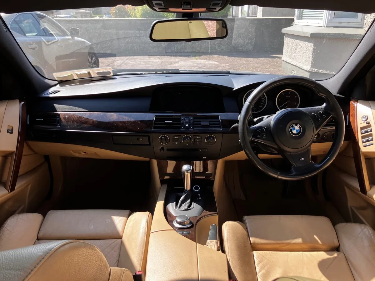 BMW 5-Series  M Sport 2007 - Image 2