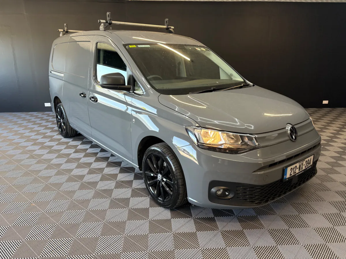 2021 Volkswagen Caddy Maxi Black 2.0D - Image 1