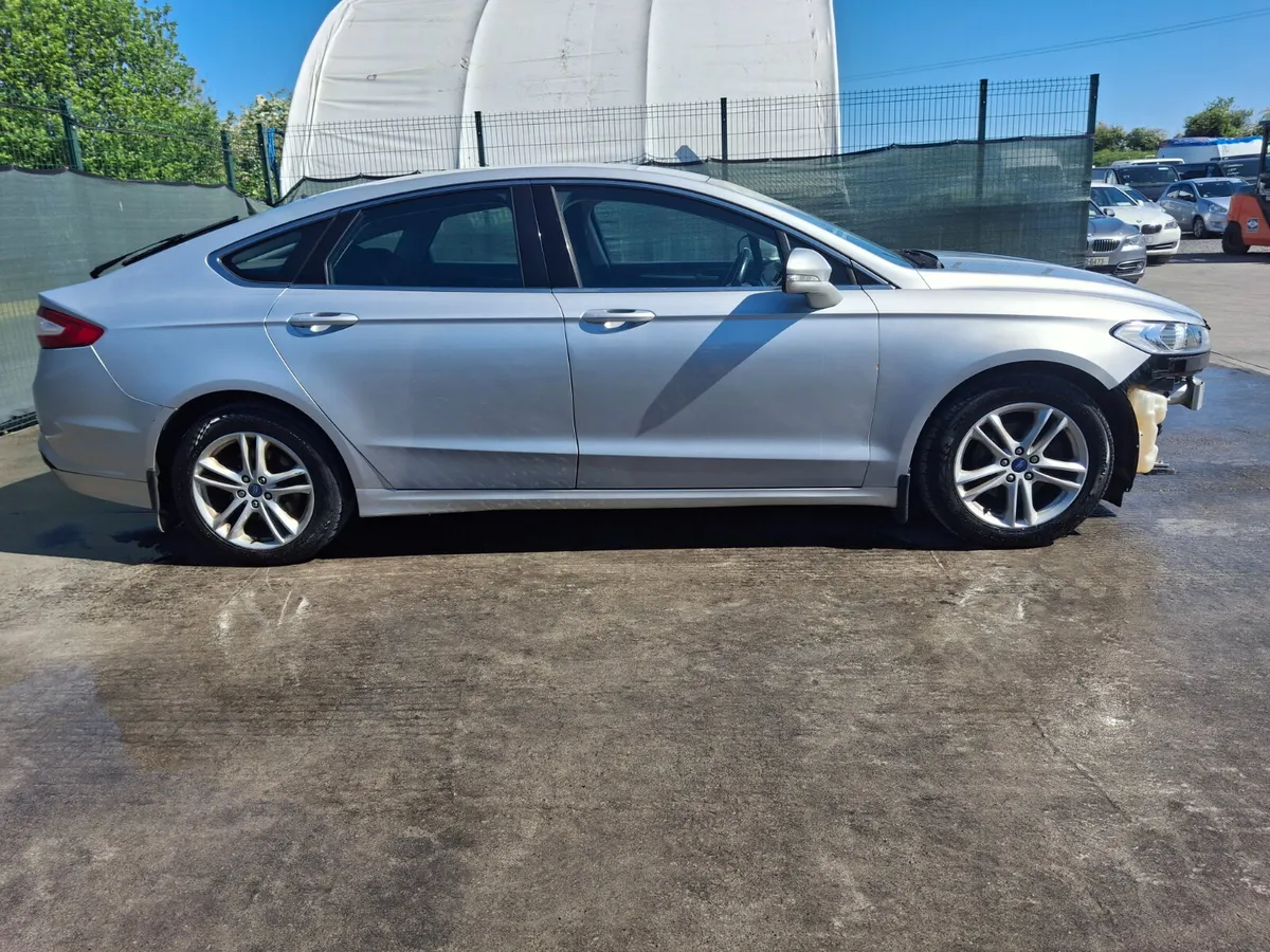 2015 Ford Mondeo Zetec 2.0 Diesel - Image 2