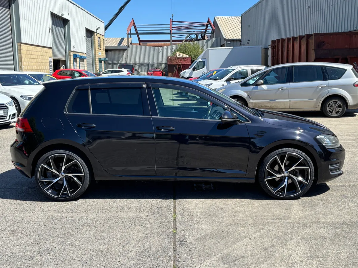 2016 VOLKSWAGEN GOLF 1.2TSI 5DR AUTO 19" ALLOYS - Image 3