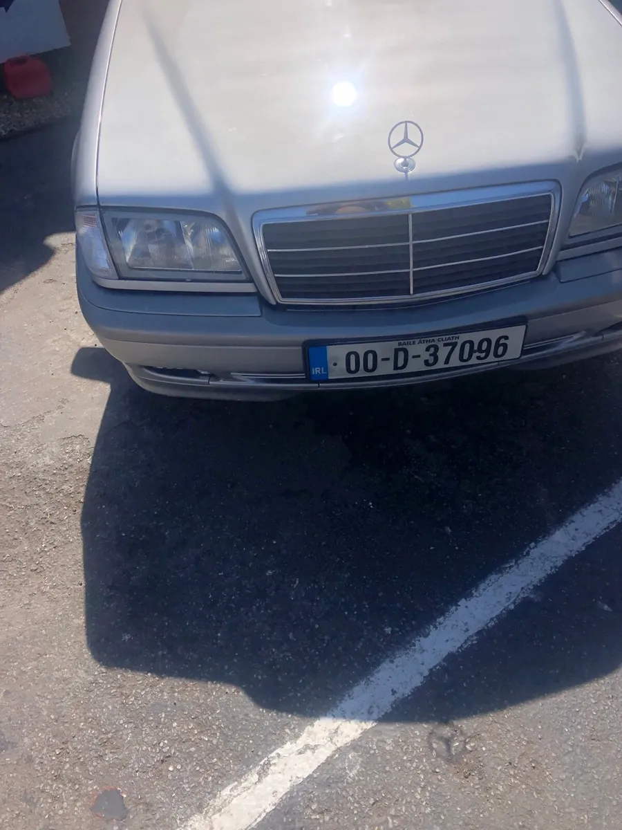 Mercedes - Image 1