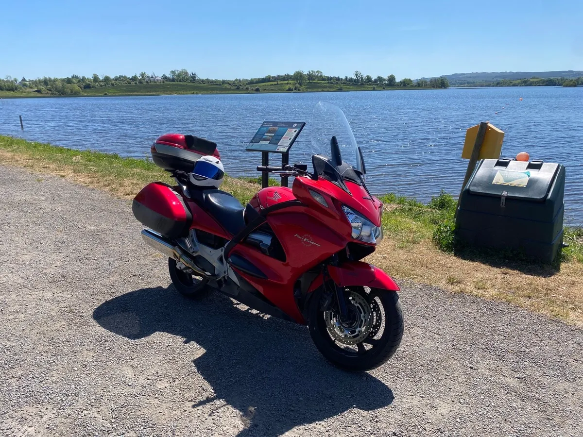 Honda ST 1300 Pan European ABS - Image 2